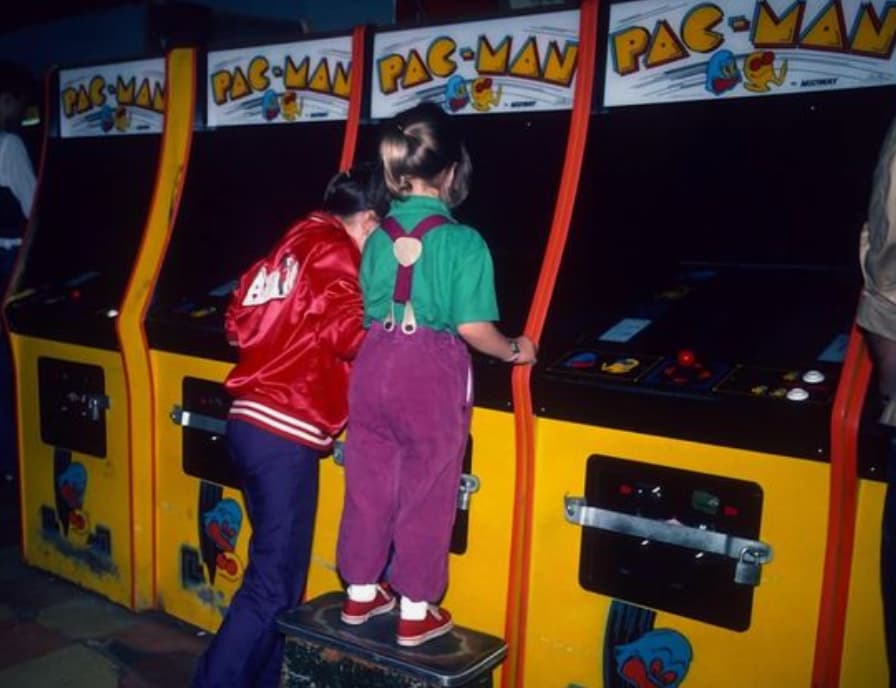14 Nostalgic Photos of Pac-Man Fever